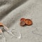 Boutons en bois brun de Loops & Threads